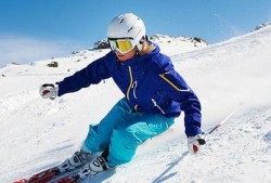 滑雪场爆料奇葩视频制作,盘点那些让人捧腹大笑的奇葩视频瞬间